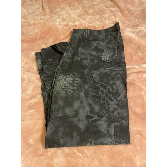 Kryptek  Mens Typhon Camo Tactical Utility Cargo Pant Battlefield to Back Countr - Picture 1 of 10